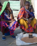 MG 0986 Maasi women selling grain CloseUp